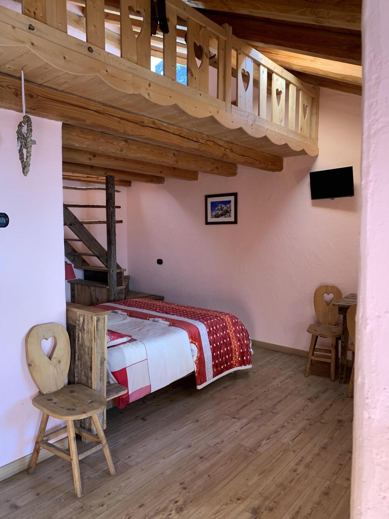 La Ferme Du Grand Paradis Cogne Pokoj fotografie