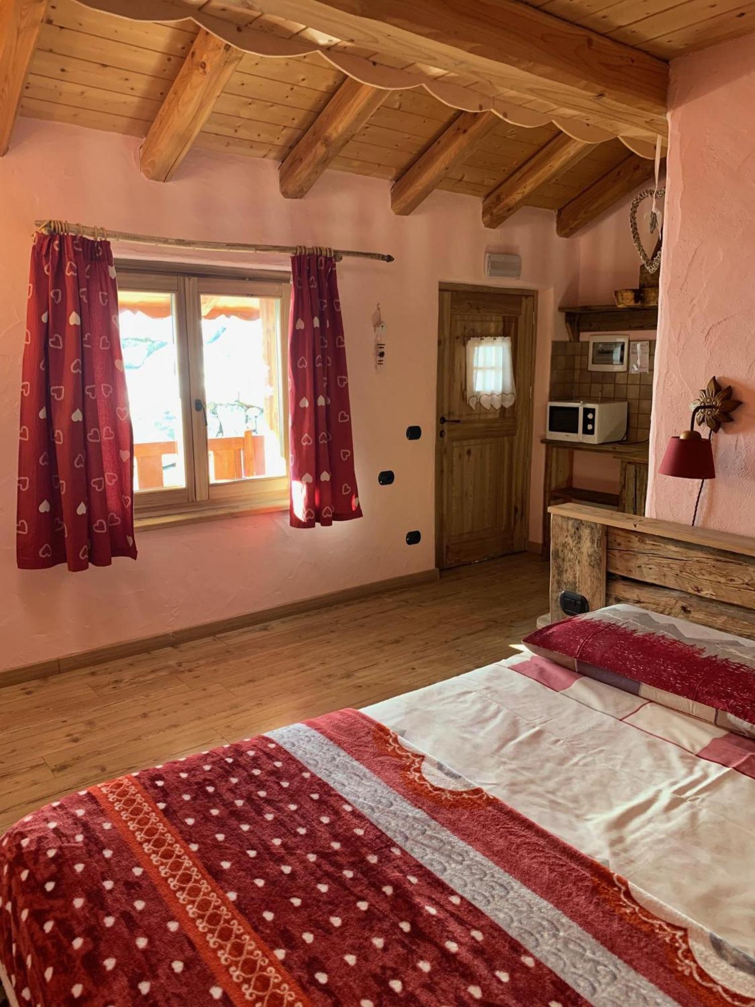 La Ferme Du Grand Paradis Cogne Pokoj fotografie