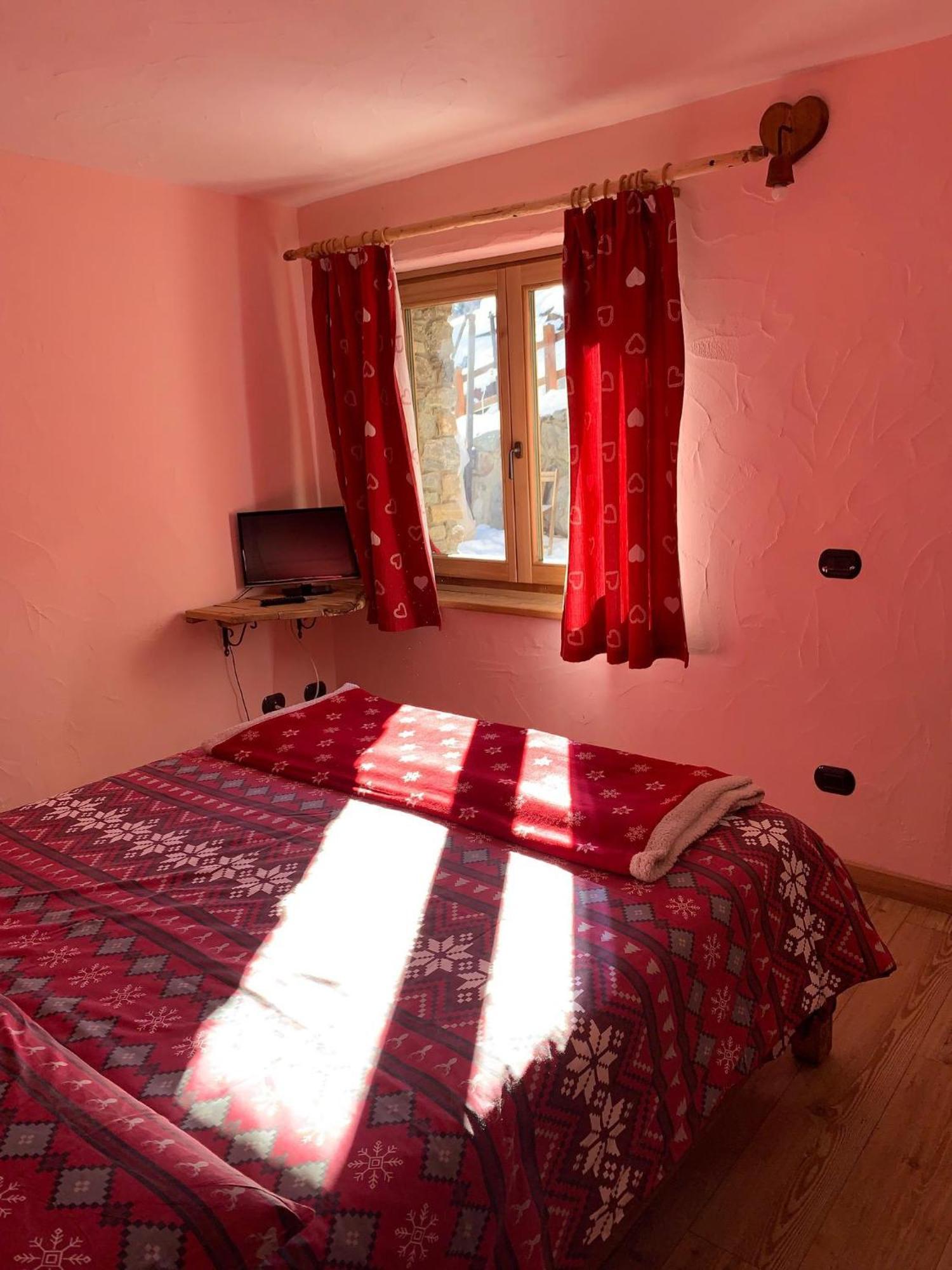 La Ferme Du Grand Paradis Cogne Pokoj fotografie